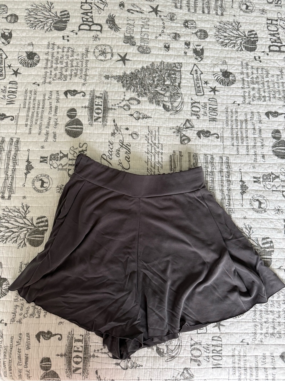 Women’s Dark Gray Skort with Flowy Skirt Overlay, S